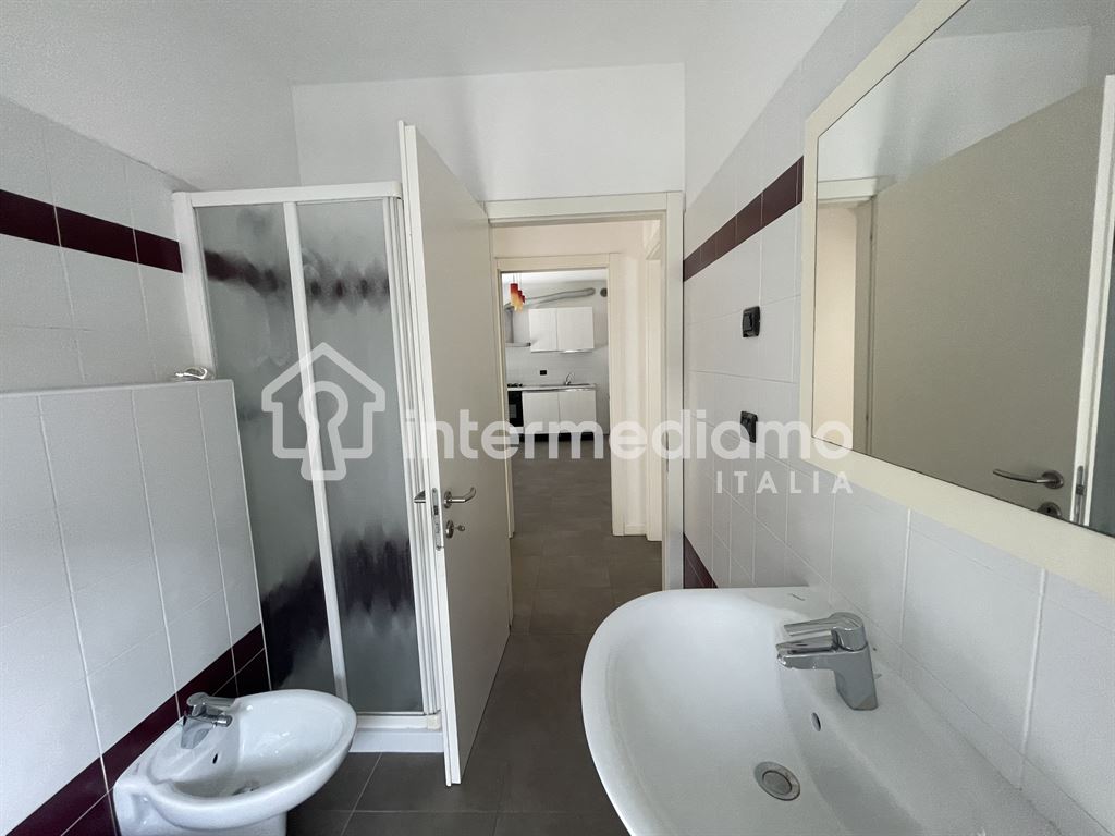 TRILOCALE A DUE PASSI DAL CENTRO DI RIVA E DAL LAGO - Appartamento Residenziale Riva del Garda